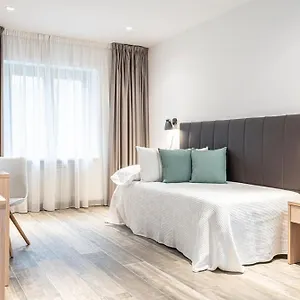 Hotel Met